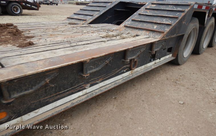 image for item DI8009 1992 Etnyre lowboy equipment trailer