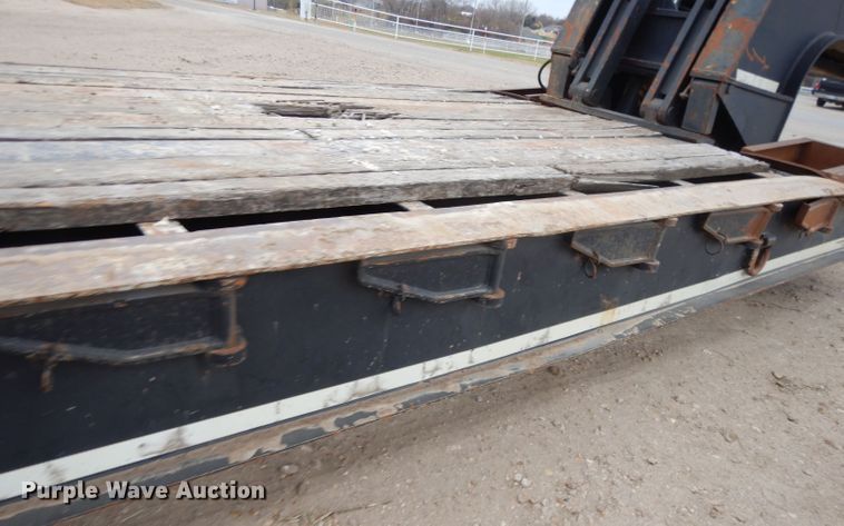 image for item DI8009 1992 Etnyre lowboy equipment trailer