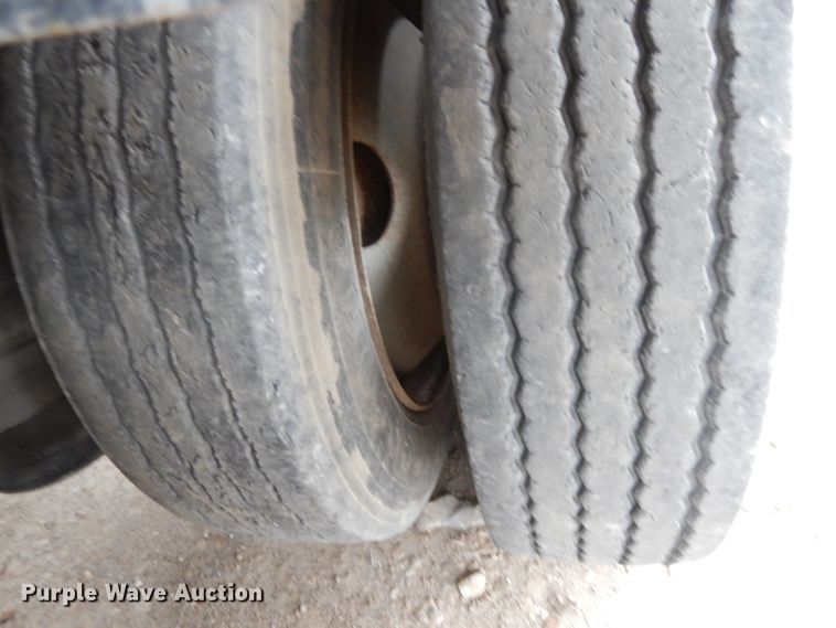 image for item DI8009 1992 Etnyre lowboy equipment trailer