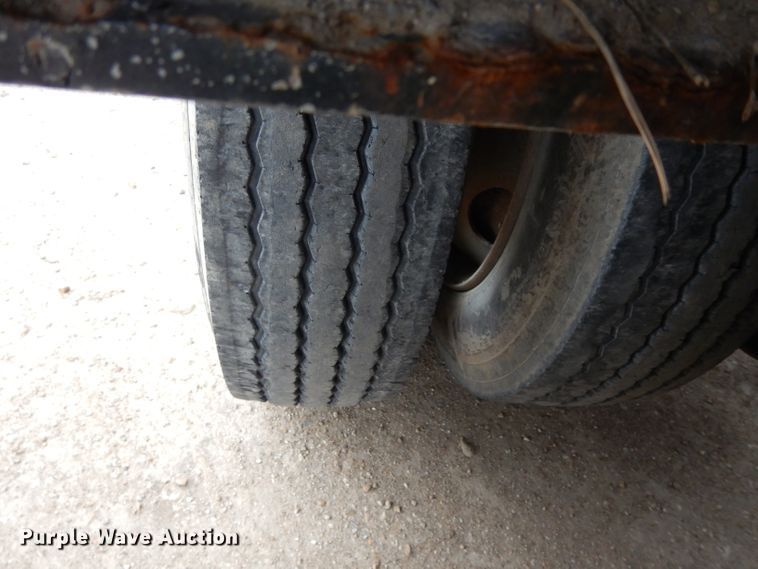 image for item DI8009 1992 Etnyre lowboy equipment trailer