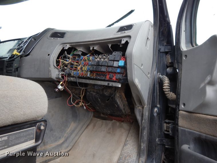 image for item DI8010 1999 Sterling Acterra  roll-off container truck