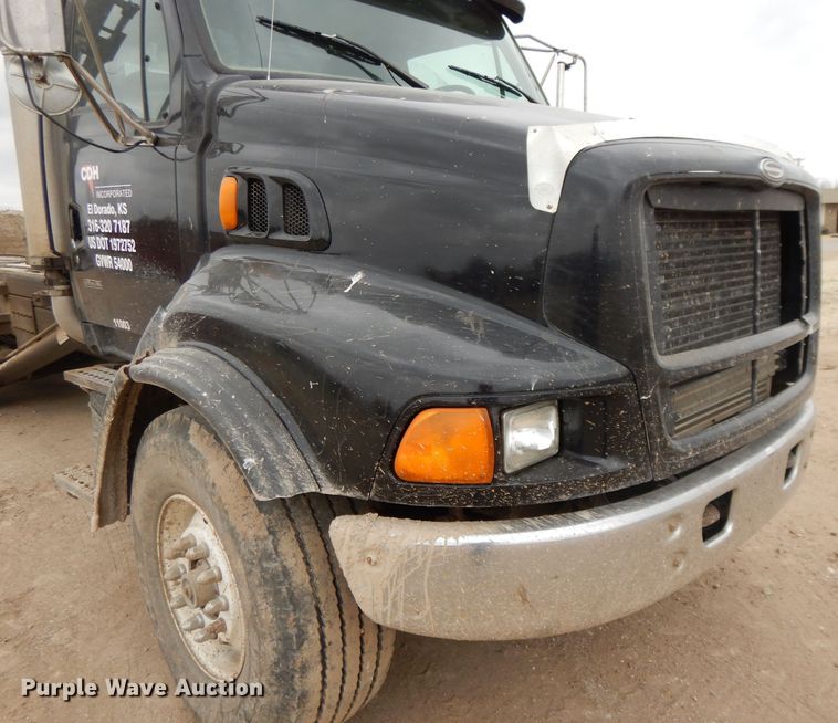 image for item DI8010 1999 Sterling Acterra  roll-off container truck