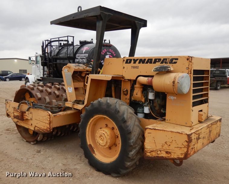 image for item DI8016 Dynapac CA15PD  vibratory single drum roller