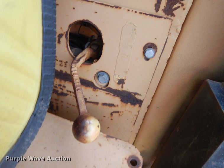 image for item DI8016 Dynapac CA15PD  vibratory single drum roller