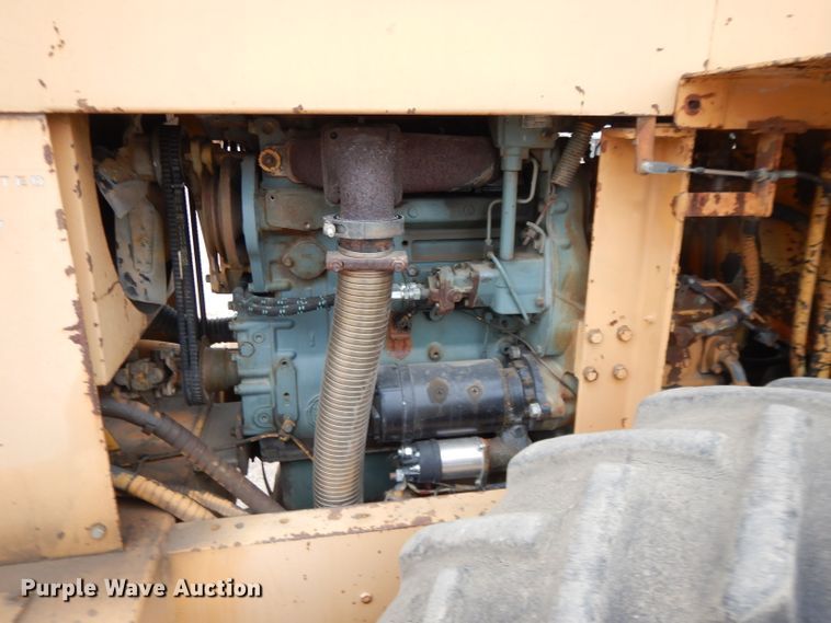 image for item DI8016 Dynapac CA15PD  vibratory single drum roller