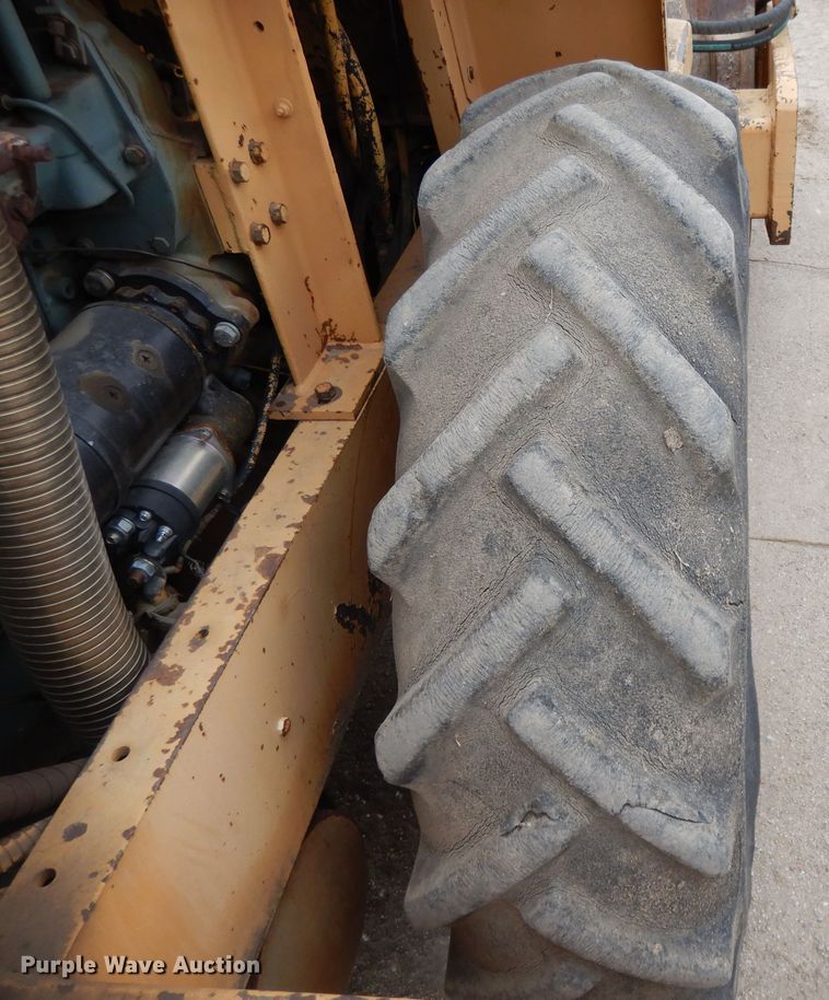 image for item DI8016 Dynapac CA15PD  vibratory single drum roller