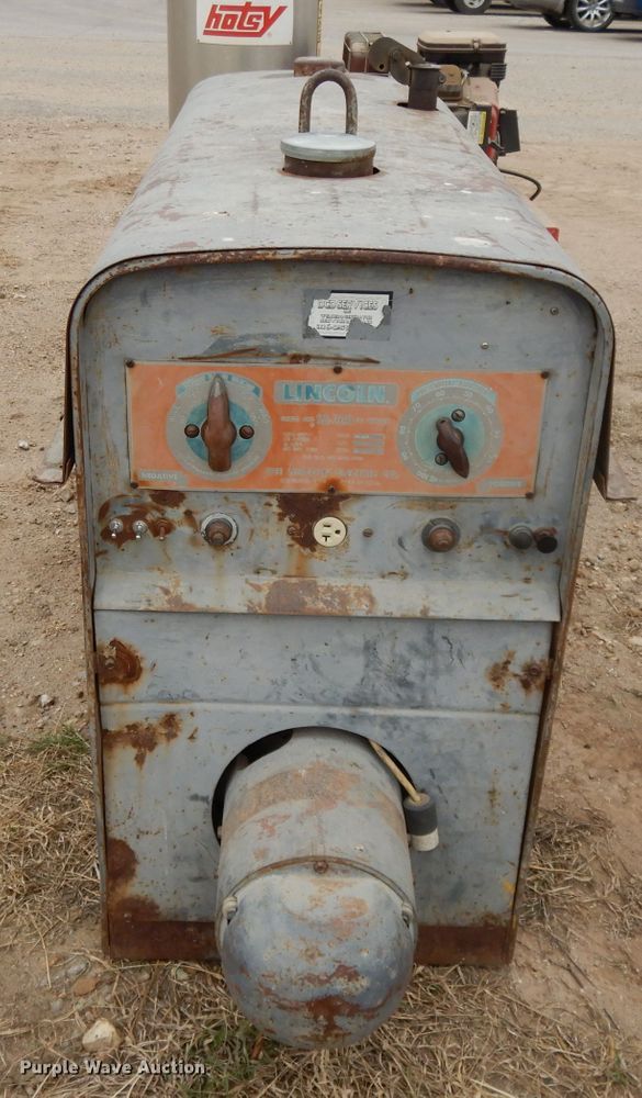image for item DI8017 Lincoln Redface SA200 welder
