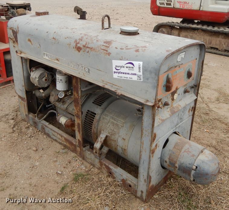 image for item DI8017 Lincoln Redface SA200 welder