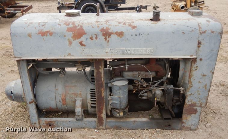 image for item DI8017 Lincoln Redface SA200 welder