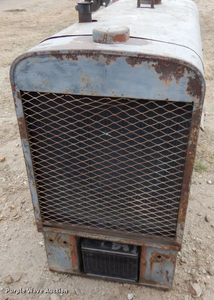 image for item DI8017 Lincoln Redface SA200 welder