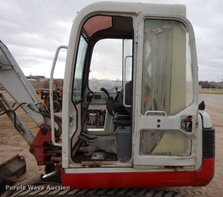 image for item DI8019 2004 Takeuchi TB135  mini excavator