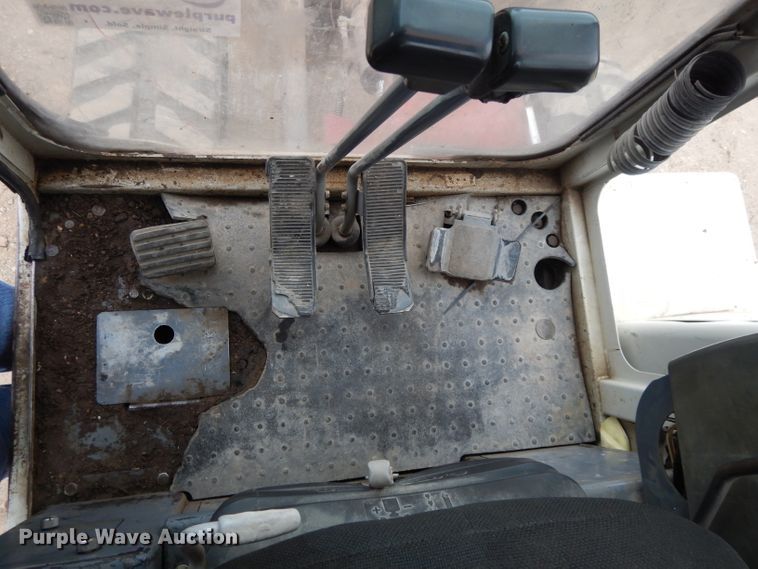 image for item DI8019 2004 Takeuchi TB135  mini excavator