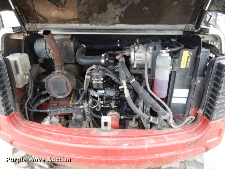 image for item DI8019 2004 Takeuchi TB135  mini excavator