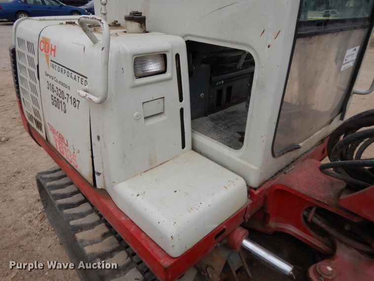 image for item DI8019 2004 Takeuchi TB135  mini excavator