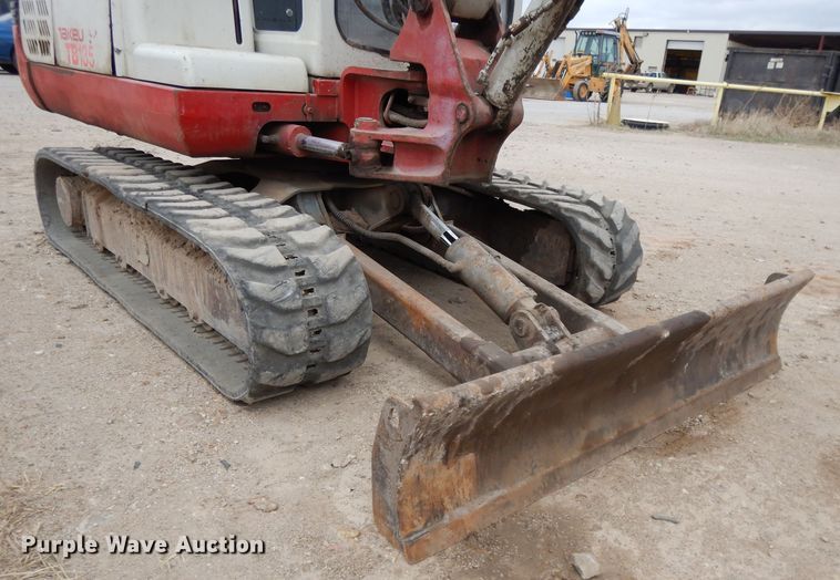 image for item DI8019 2004 Takeuchi TB135  mini excavator