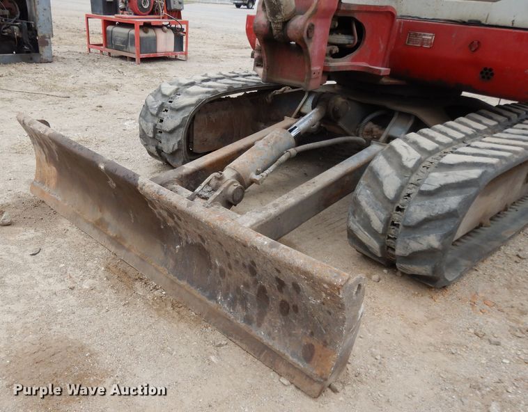 image for item DI8019 2004 Takeuchi TB135  mini excavator