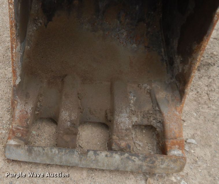 image for item DI8019 2004 Takeuchi TB135  mini excavator