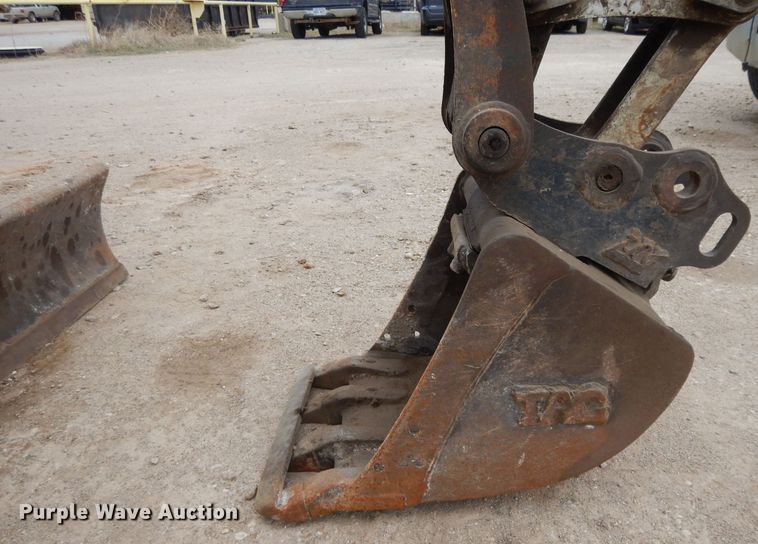 image for item DI8019 2004 Takeuchi TB135  mini excavator