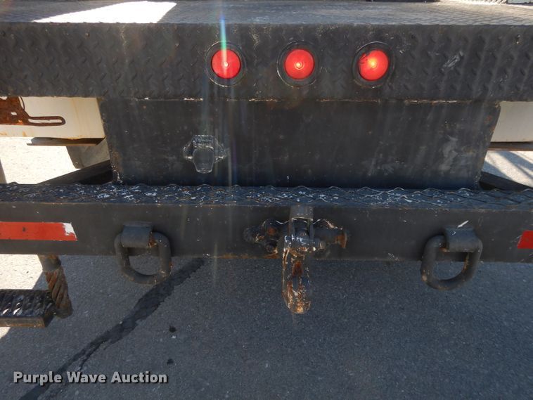 image for item DI8089 1999 International 4700  bucket truck