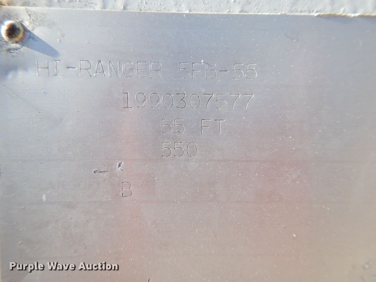 image for item DI8089 1999 International 4700  bucket truck