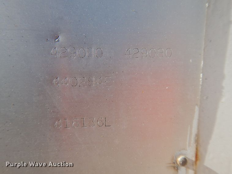 image for item DI8089 1999 International 4700  bucket truck