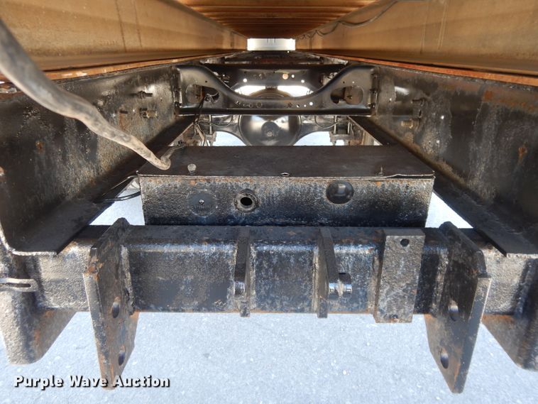 image for item DI8090 2000 International 4700  flatbed truck