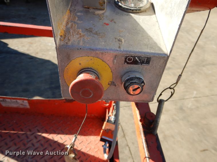 image for item DI8095 2005 Skyjack SJIII 4632  scissor lift