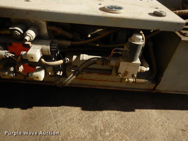 image for item DI8095 2005 Skyjack SJIII 4632  scissor lift