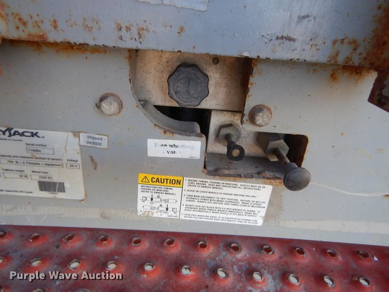 image for item DI8096 2006 Skyjack SJIII 4632  scissor lift