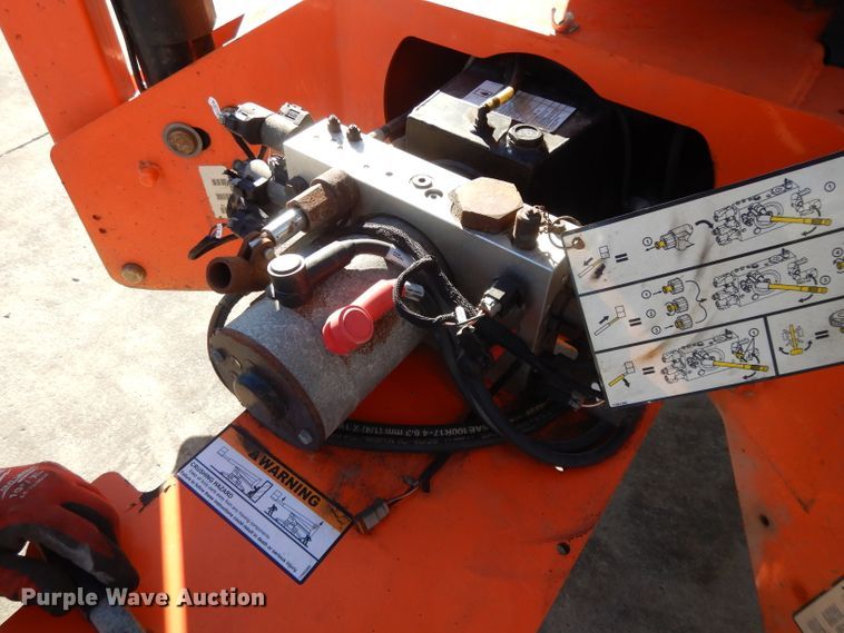 image for item DI8097 2014 JLG T500J  boom lift