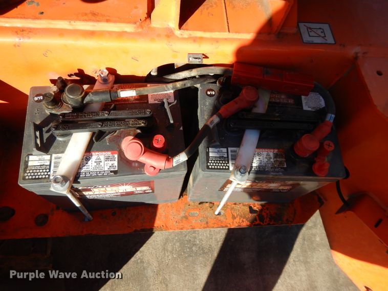 image for item DI8097 2014 JLG T500J  boom lift