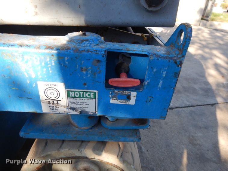 image for item DI8098 2006 Genie GS-2632  scissor lift