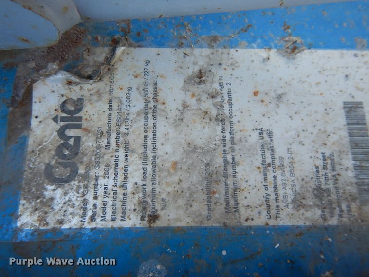 image for item DI8098 2006 Genie GS-2632  scissor lift