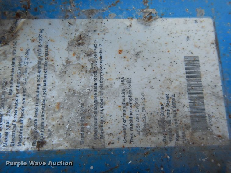 image for item DI8098 2006 Genie GS-2632  scissor lift