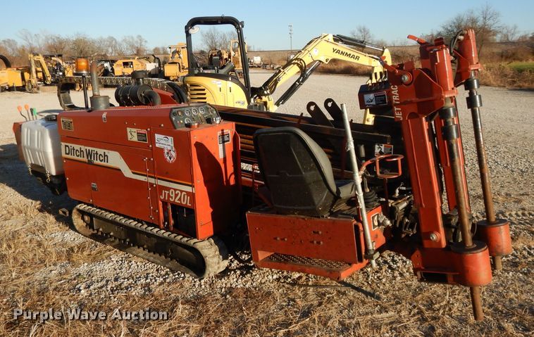 image for item DI8099 2000 Ditch Witch JT920L  directional boring unit