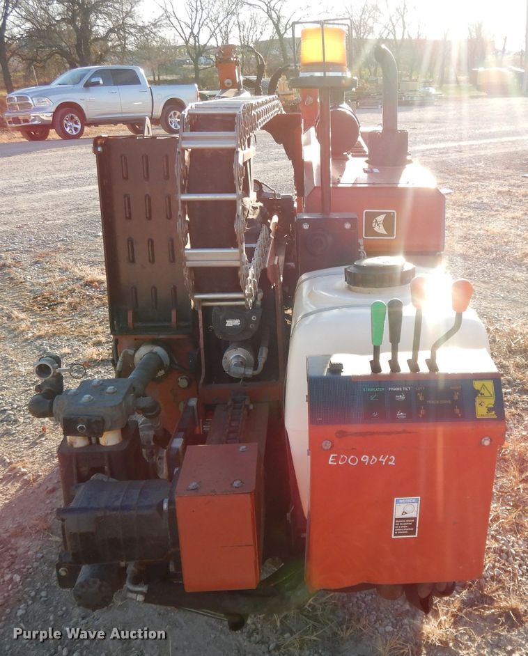 image for item DI8099 2000 Ditch Witch JT920L  directional boring unit