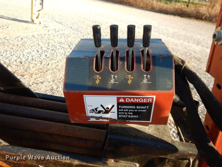 image for item DI8099 2000 Ditch Witch JT920L  directional boring unit