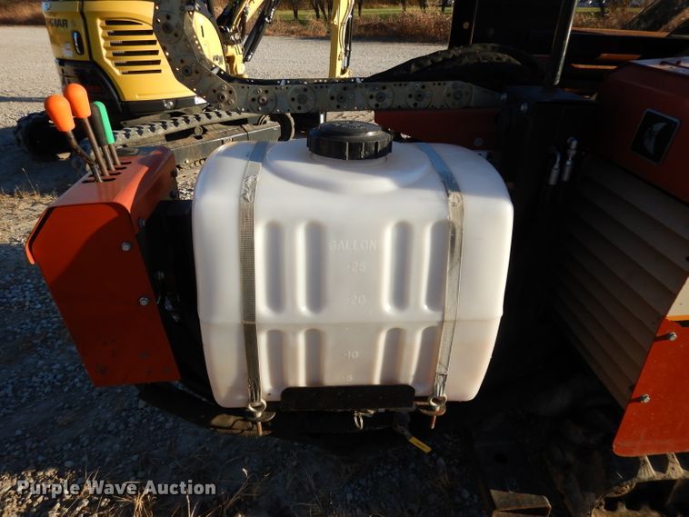 image for item DI8099 2000 Ditch Witch JT920L  directional boring unit