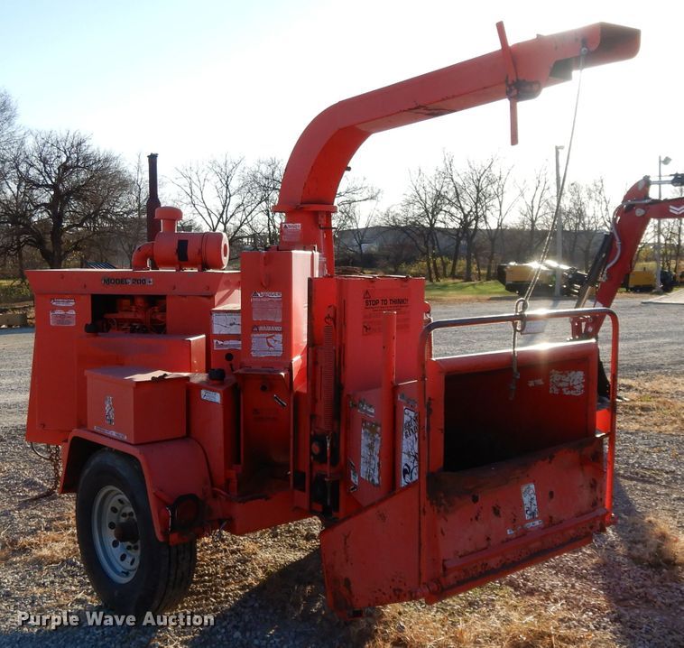 image for item DI8100 Brush Bandit 200+ wood chipper