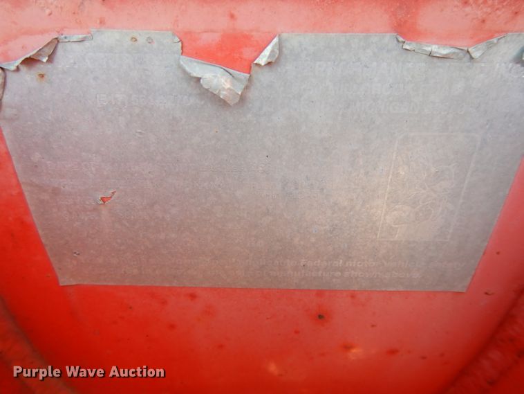 image for item DI8100 Brush Bandit 200+ wood chipper