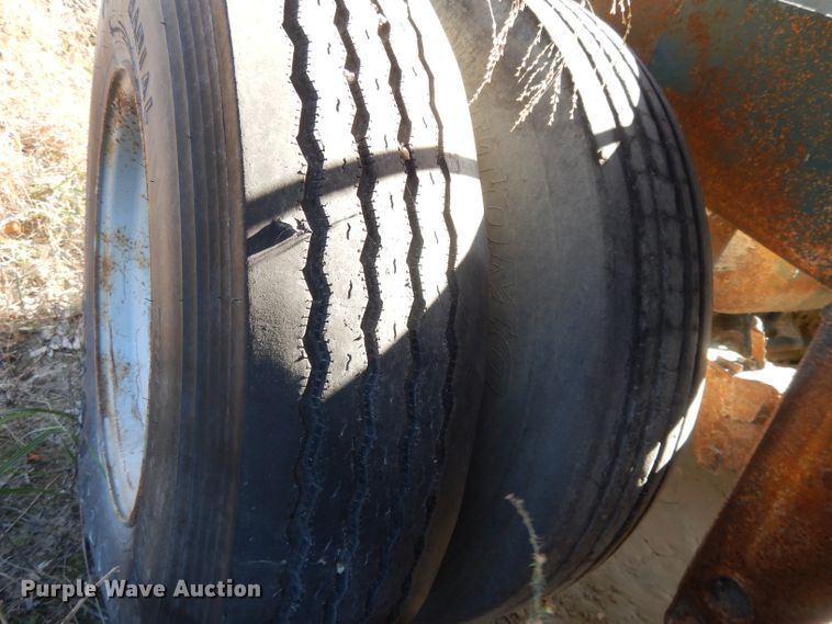 image for item DI8108 Double deck sand screw