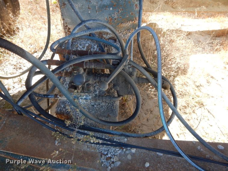 image for item DI8108 Double deck sand screw