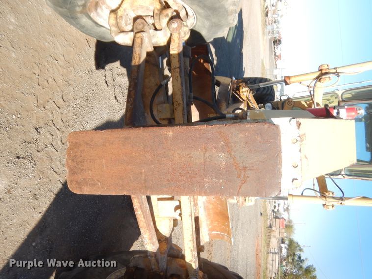 image for item DJ2077 1980 Caterpillar 140G  motor grader