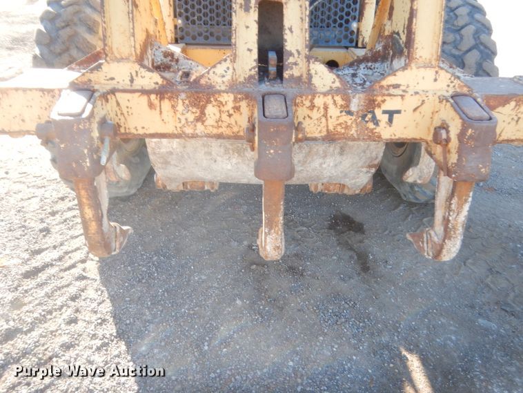 image for item DJ2077 1980 Caterpillar 140G  motor grader