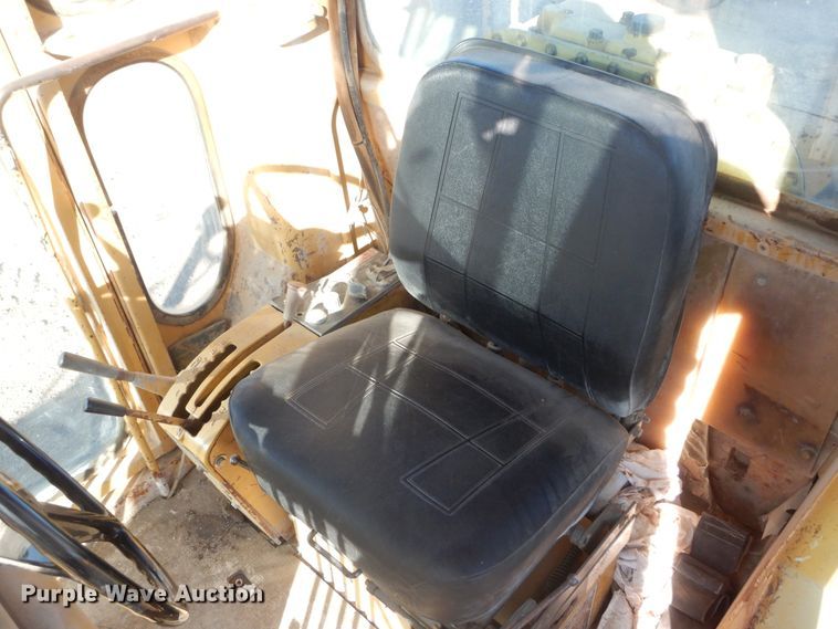 image for item DJ2077 1980 Caterpillar 140G  motor grader