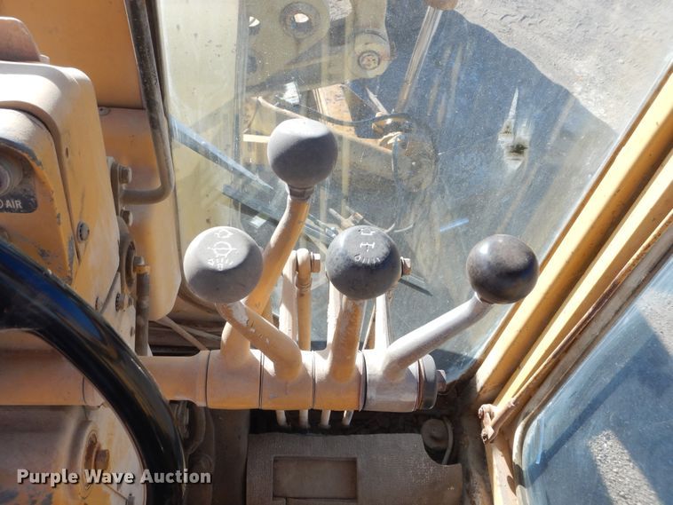 image for item DJ2077 1980 Caterpillar 140G  motor grader