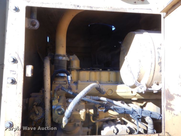 image for item DJ2077 1980 Caterpillar 140G  motor grader