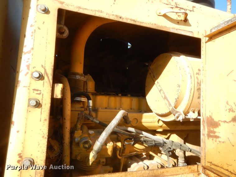 image for item DJ2077 1980 Caterpillar 140G  motor grader