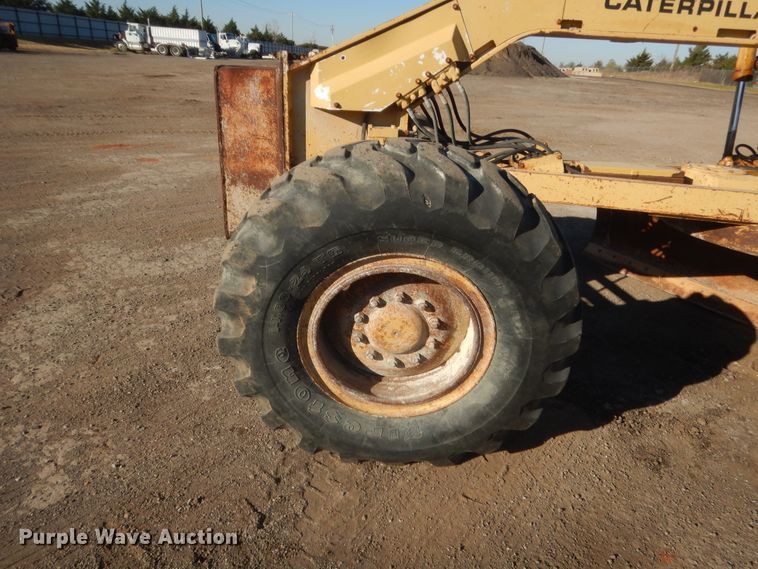 image for item DJ2077 1980 Caterpillar 140G  motor grader