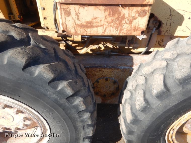 image for item DJ2077 1980 Caterpillar 140G  motor grader